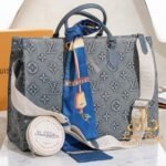 LV Cross Bag L6