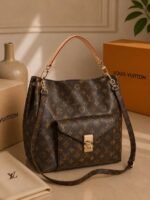 LV Cross Bag L14