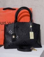LV Cross Bag L13 - Image 2
