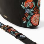Desigual Cross Bag D7 - Image 2
