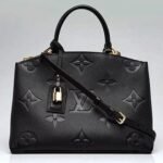 LV Cross Bag L13