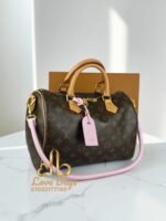 LV Cross Bag L12 - Image 4