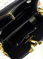 LV Cross Bag L10 - Image 5