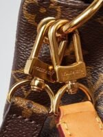 LV Cross Bag L14 - Image 6